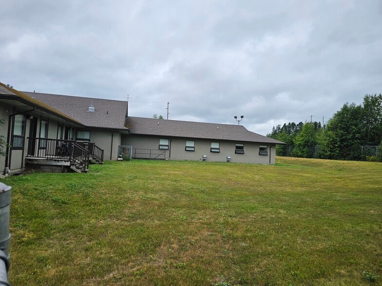 3120 Braun St, Terrace, BC for lease - Building Photo - Image 3 of 27