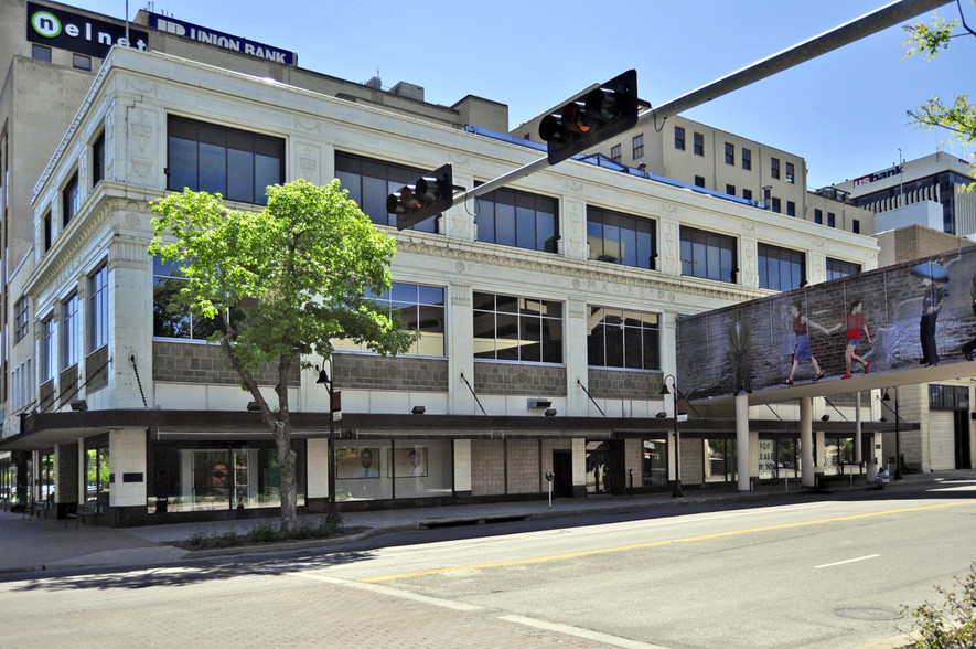 1201 O St, Lincoln, NE for lease - Building Photo - Image 3 of 3