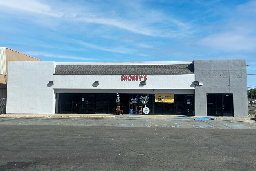 2391 Fruitridge Rd, Sacramento, CA for lease - Building Photo - Image 1 of 6