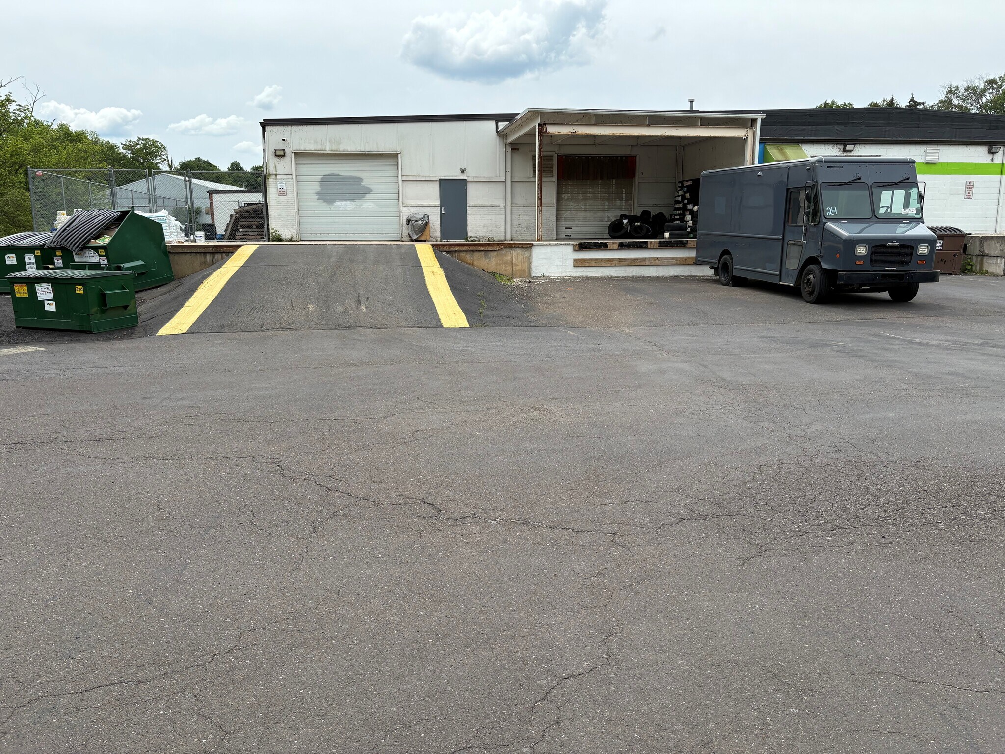 31 Oak Ave, Chalfont, PA for lease Building Photo- Image 1 of 2
