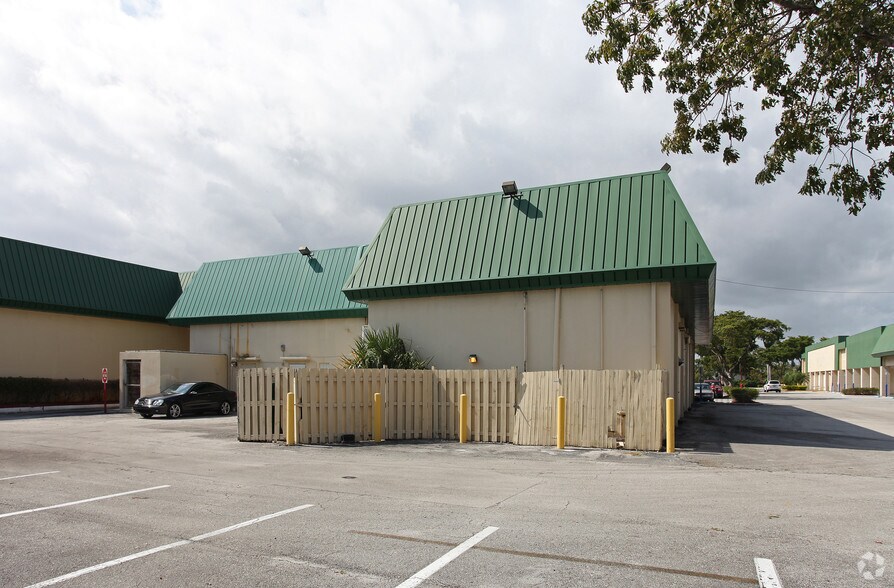 191-199 W Camino Real, Boca Raton, FL for sale - Building Photo - Image 1 of 1