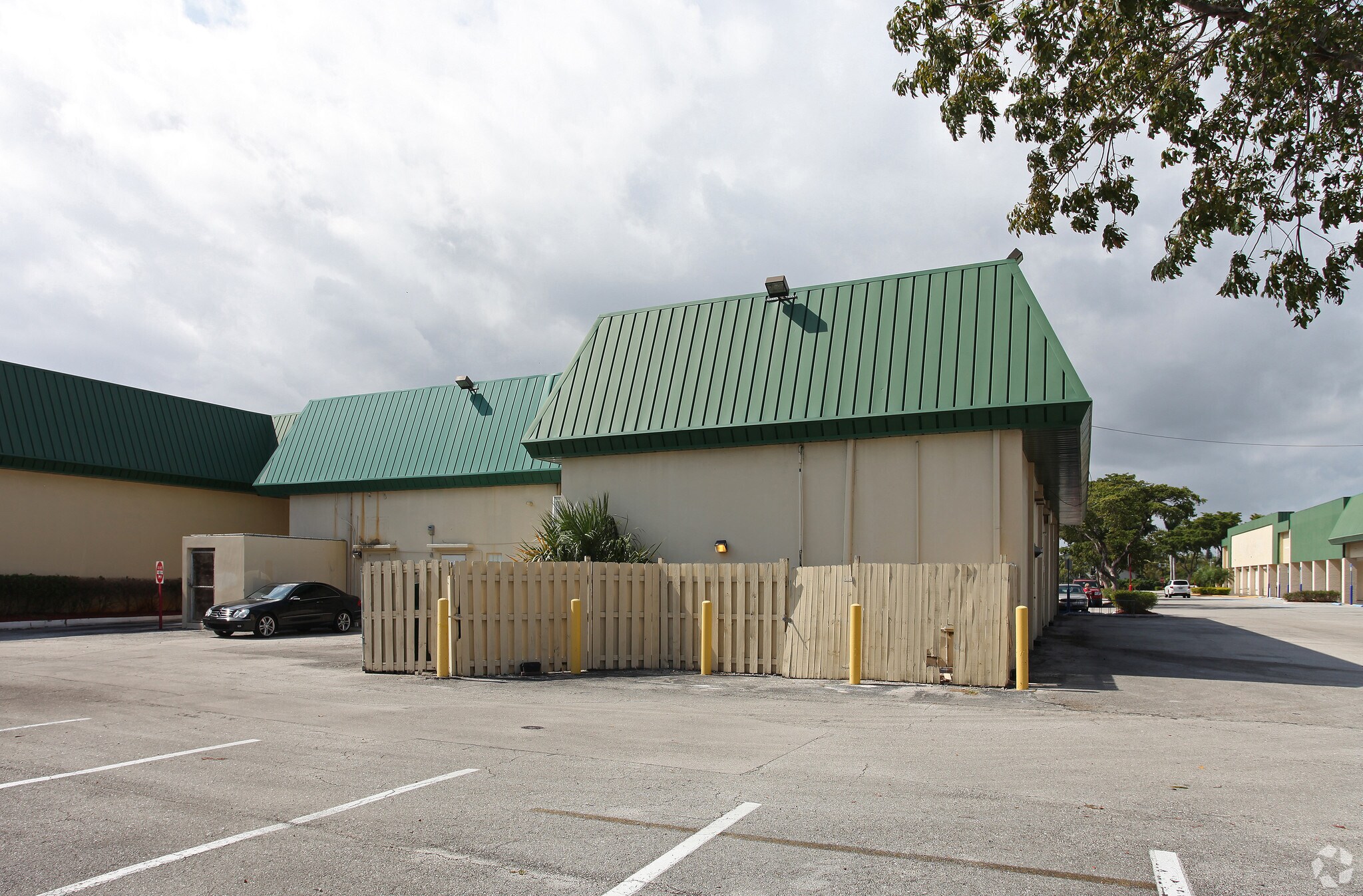 191-199 W Camino Real, Boca Raton, FL for sale Building Photo- Image 1 of 1