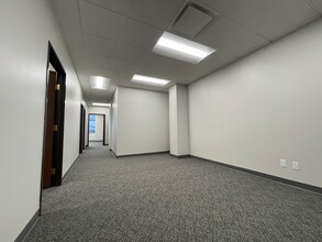 2225 E Randol Mill Rd, Arlington, TX for lease Interior Photo- Image 1 of 4