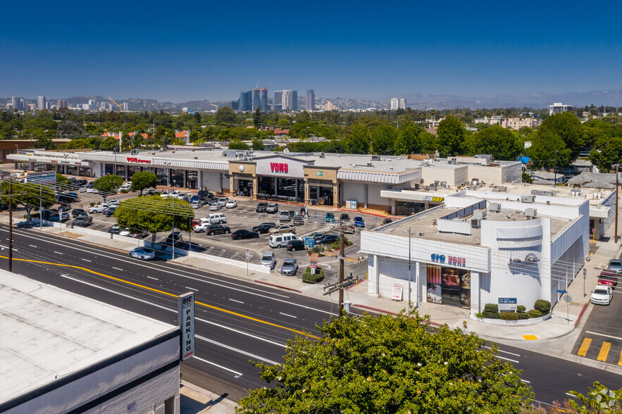 3000-3130 S Sepulveda Blvd, Los Angeles, CA for lease - Building Photo - Image 1 of 11