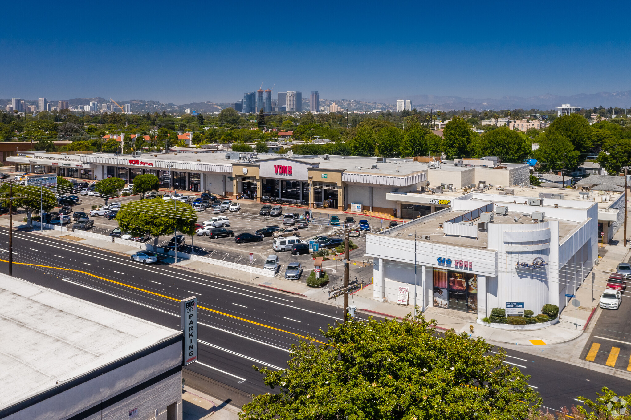 3000-3130 S Sepulveda Blvd, Los Angeles, CA for lease Building Photo- Image 1 of 12