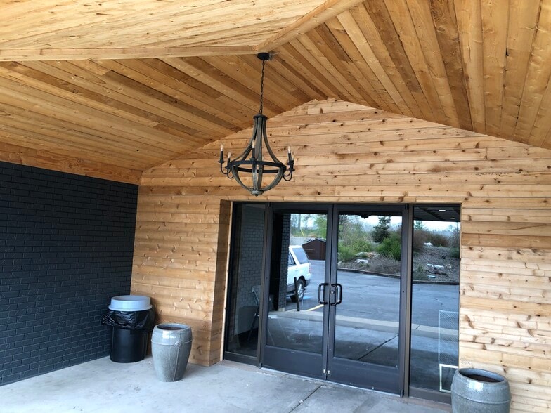 640-650 N Main St, North Salt Lake, UT for lease - Building Photo - Image 2 of 31