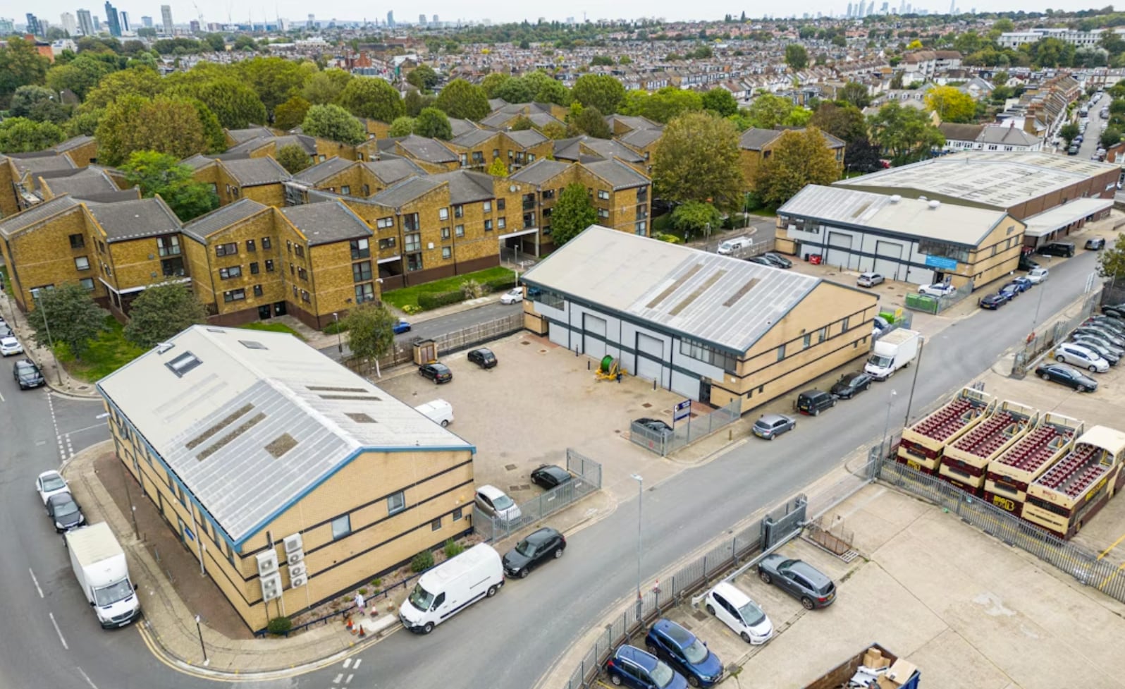 St. Martin's Way, London for sale Primary Photo- Image 1 of 1