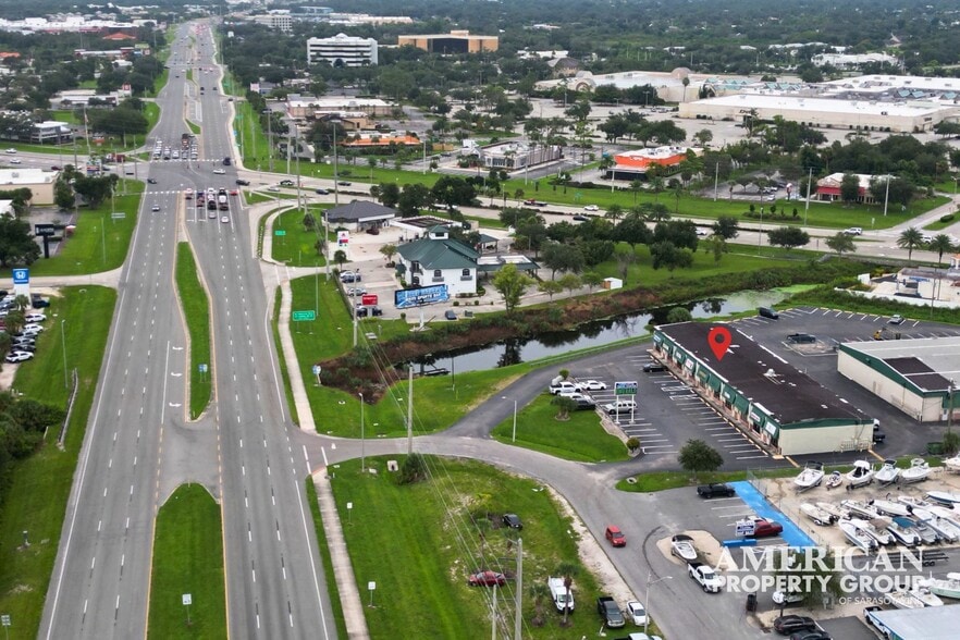 1225 Tamiami Trl, Port Charlotte, FL for lease - Building Photo - Image 2 of 7