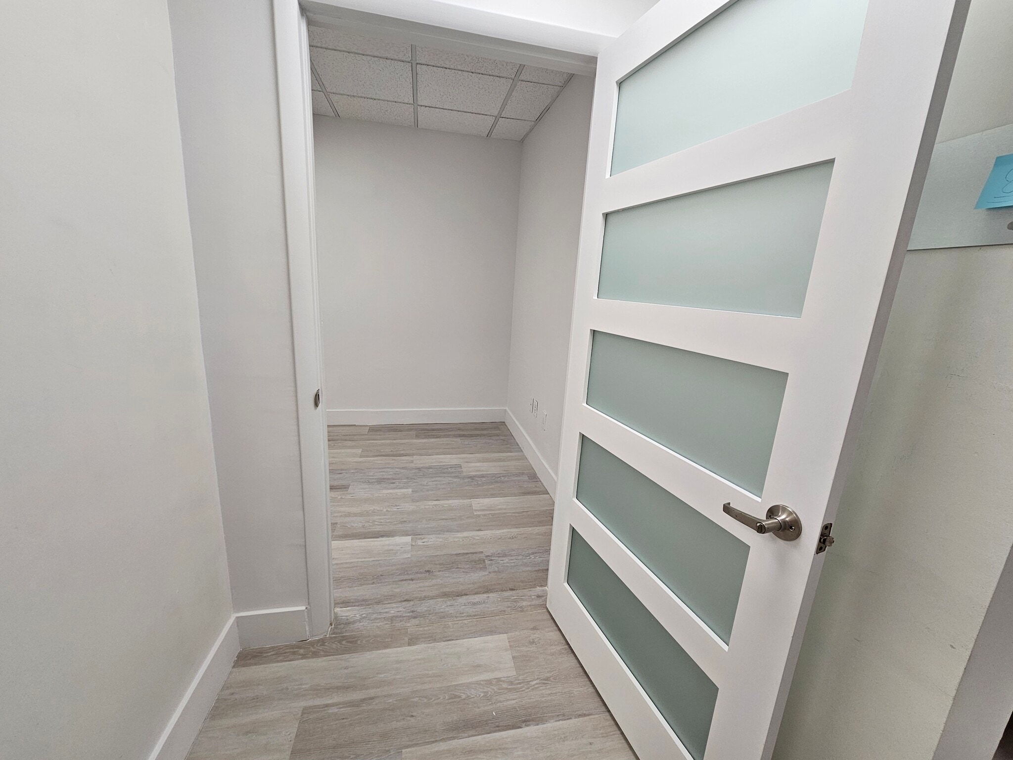 12550 Biscayne Blvd, North Miami, FL for lease Interior Photo- Image 1 of 4