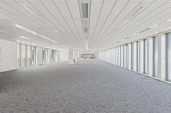 7-9 Rue Henri Sainte Claire Deville, Rueil-Malmaison for lease Interior Photo- Image 1 of 7