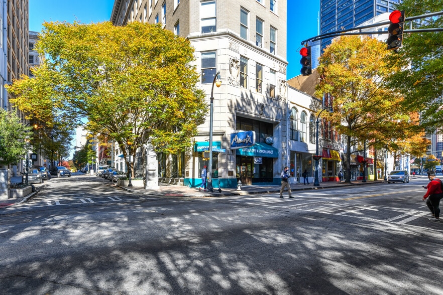 50 Peachtree St NW, Atlanta, GA for lease - Building Photo - Image 2 of 26