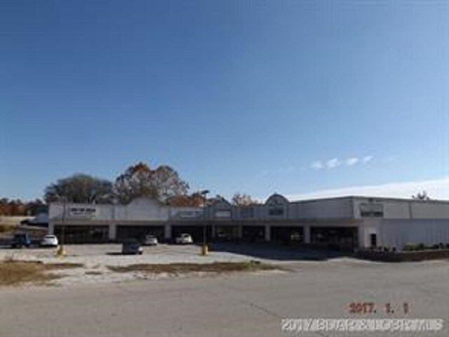 1165 N Business Route 5, Camdenton, MO for sale - Building Photo - Image 1 of 1