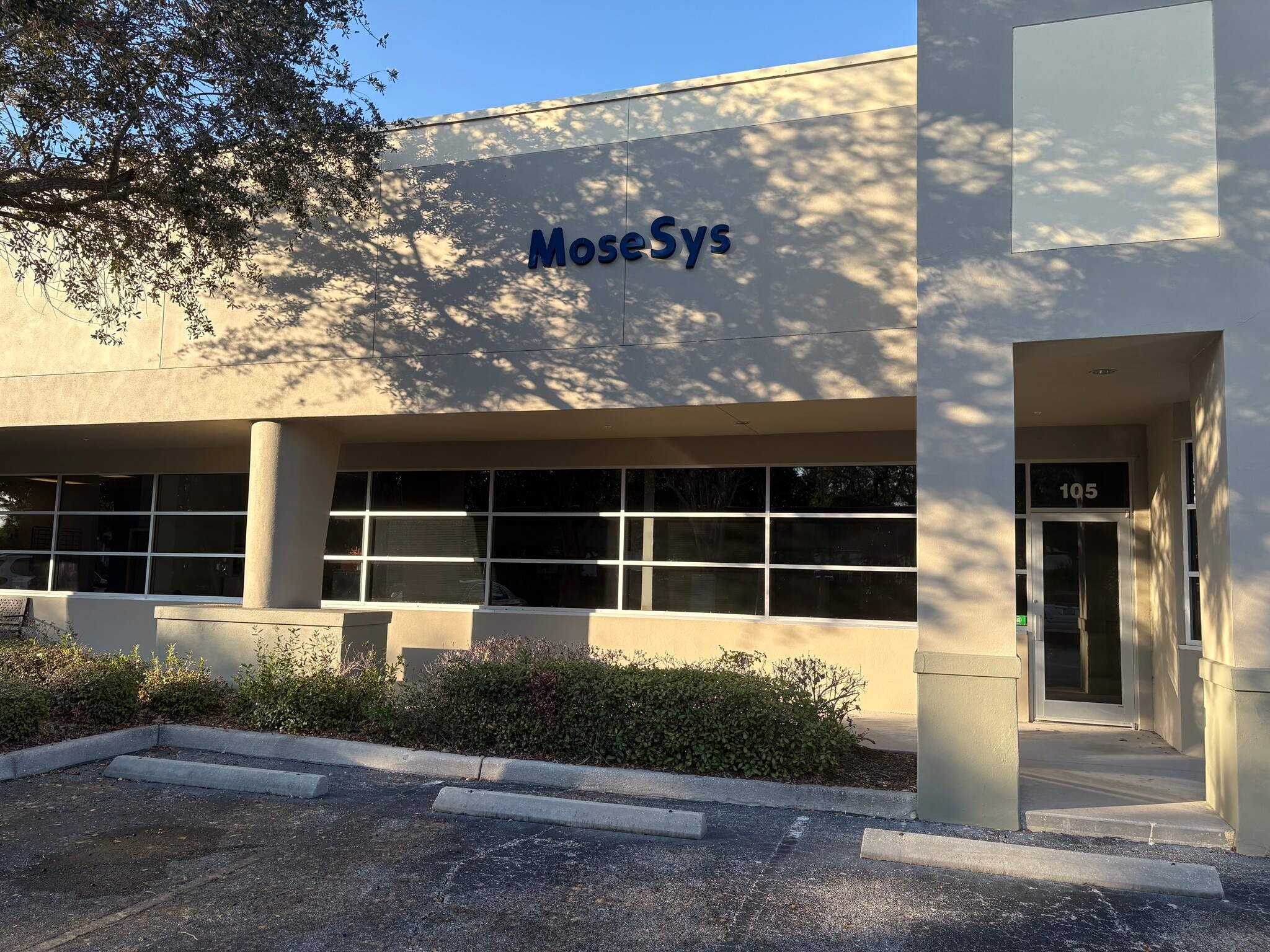 710 Commerce Dr, Venice, FL for lease Building Photo- Image 1 of 5