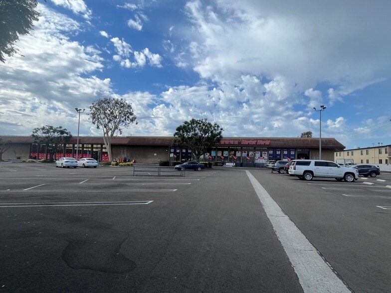 3040-2050 Sepulveda Blvd, Torrance, CA for lease - Building Photo - Image 2 of 4