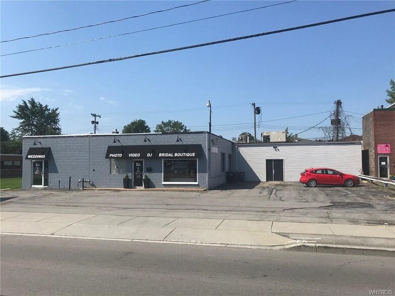 910 Niagara Falls Blvd, Tonawanda, NY for sale - Primary Photo - Image 1 of 1