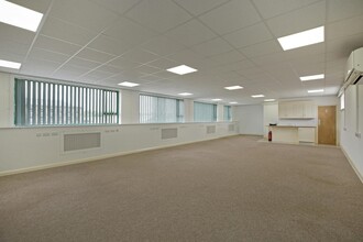 102 Kirkstall Rd, Leeds for lease Construction Photo- Image 2 of 4