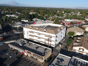 120 N Victory Blvd, Burbank, CA - aerial  map view