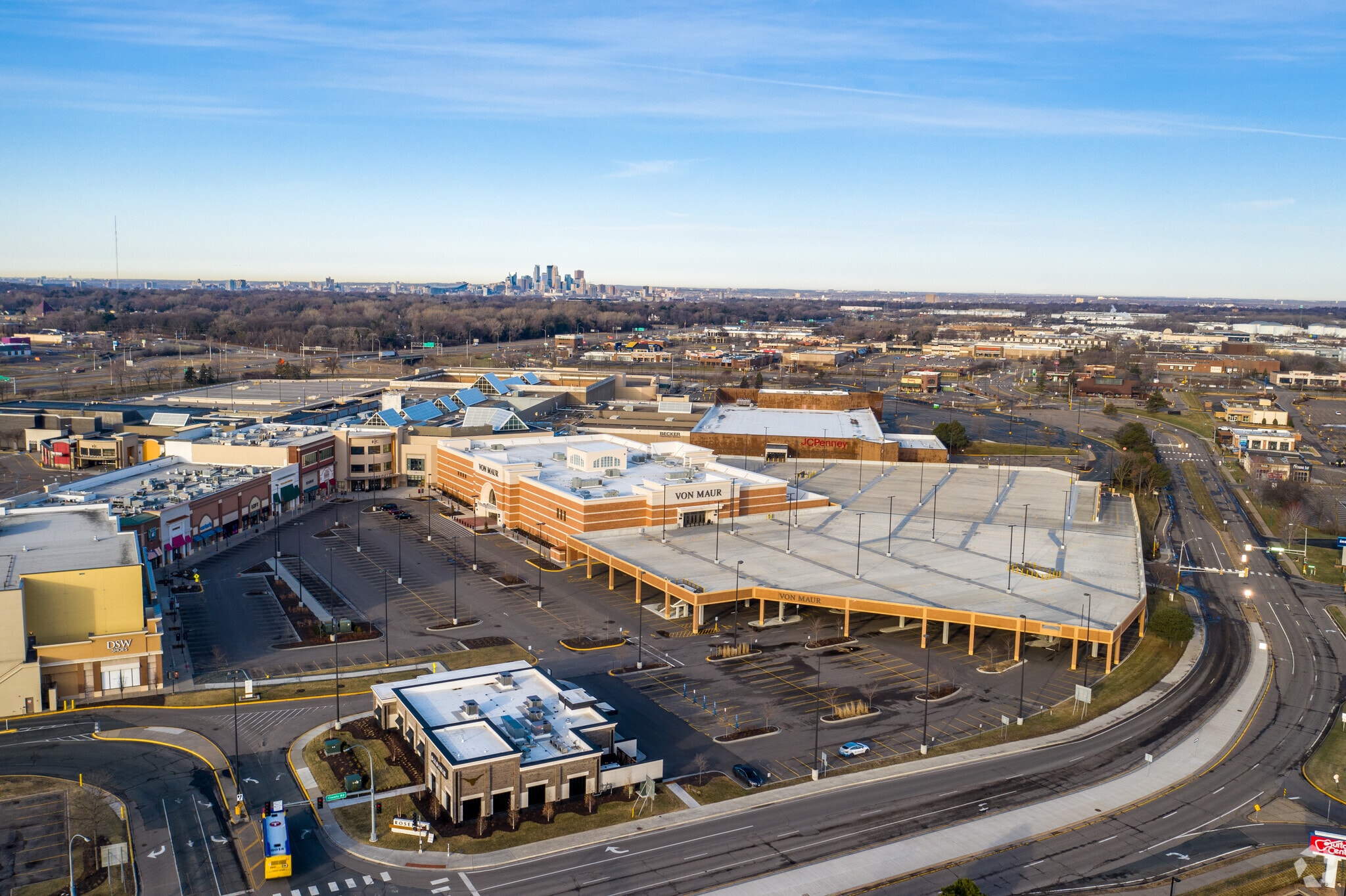 10 Rosedale Ctr, Roseville, MN for sale Primary Photo- Image 1 of 1