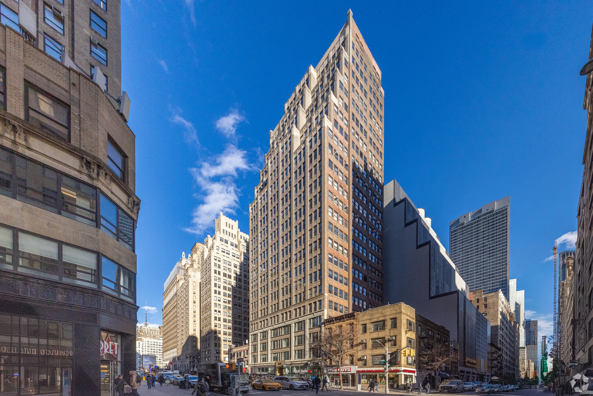 347 7th Ave, New York, NY for lease Primary Photo- Image 1 of 16