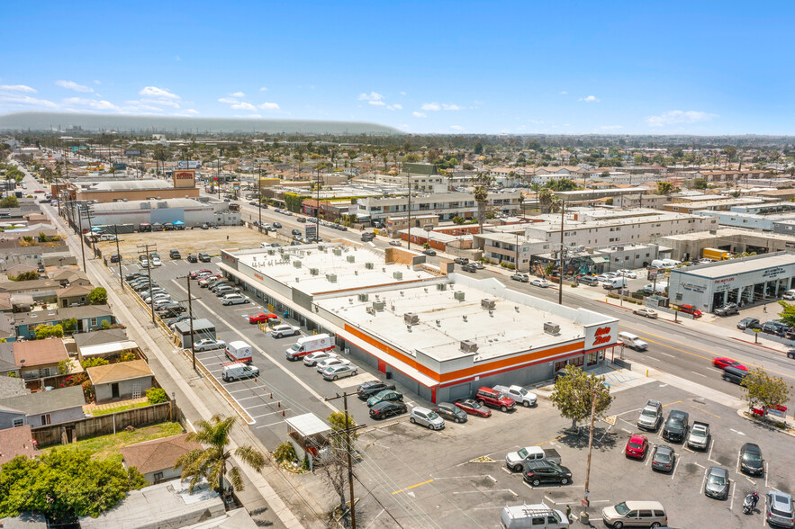 14730-14842 Crenshaw Blvd, Gardena, CA for lease - Building Photo - Image 3 of 14