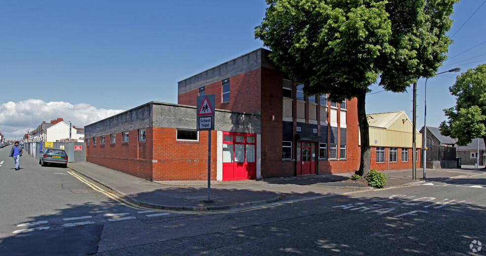 118 Maindy Rd, Cardiff for sale - Primary Photo - Image 1 of 1