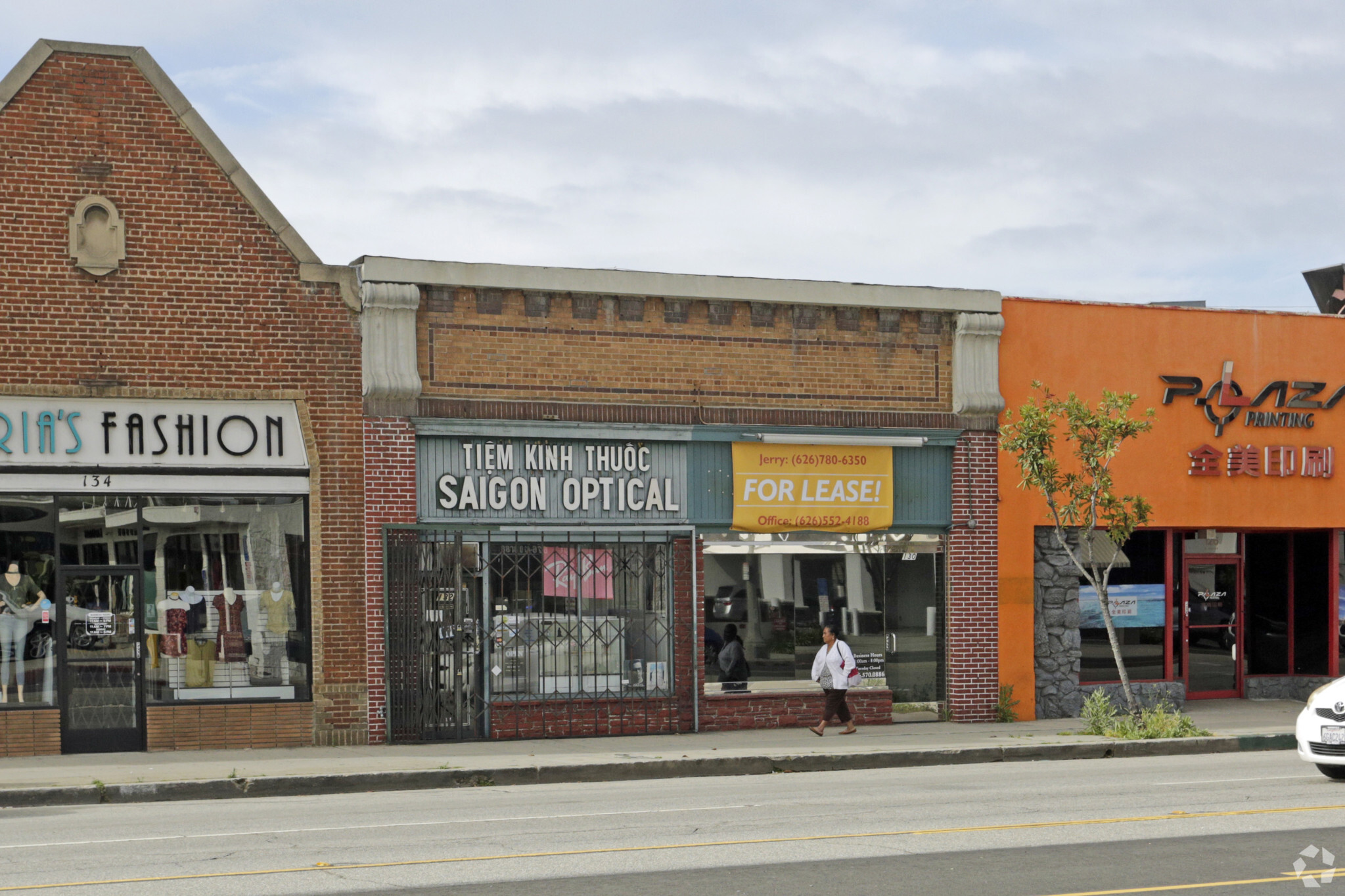 130-132 E Valley Blvd, Alhambra, CA for sale Primary Photo- Image 1 of 1