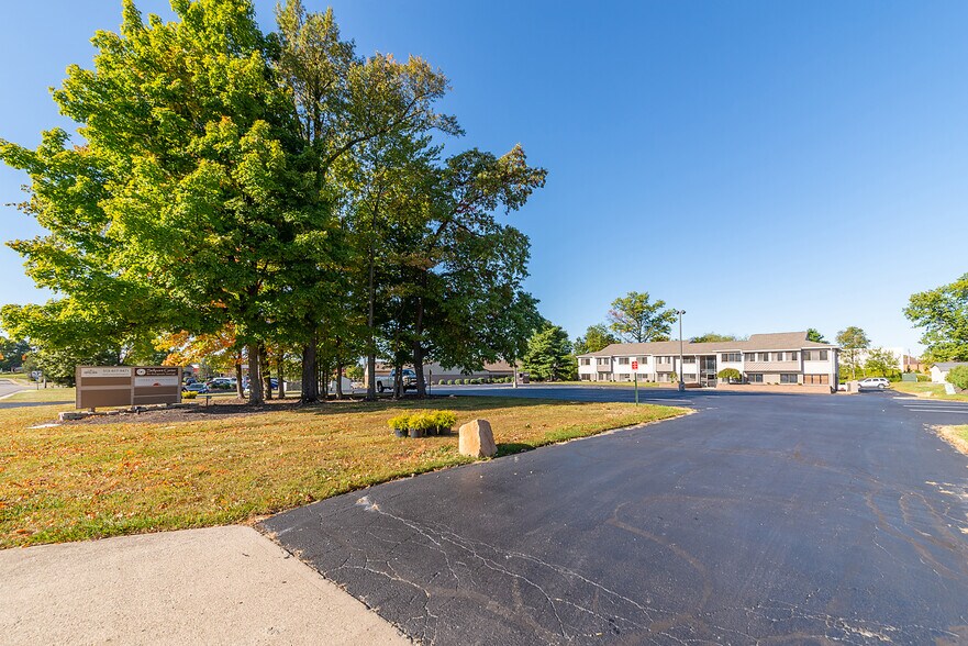 11223 Cornell Park Dr, Cincinnati, OH for sale - Building Photo - Image 3 of 23