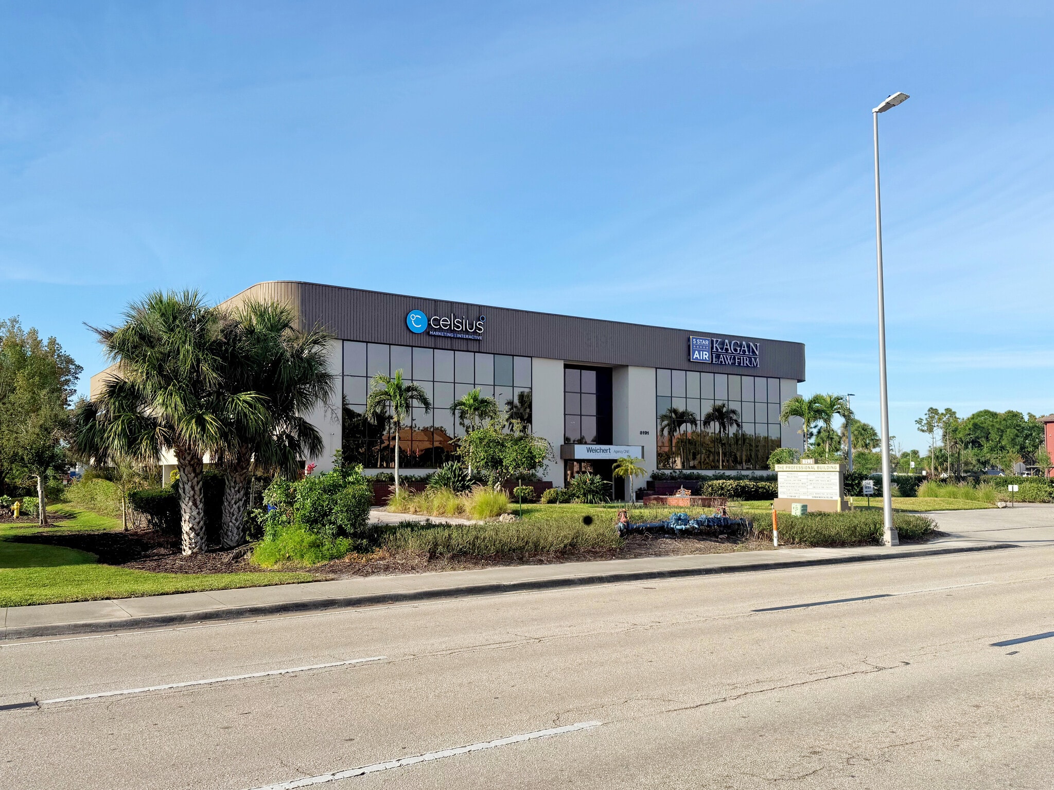 8191 College Pky, Fort Myers, FL for lease Building Photo- Image 1 of 3
