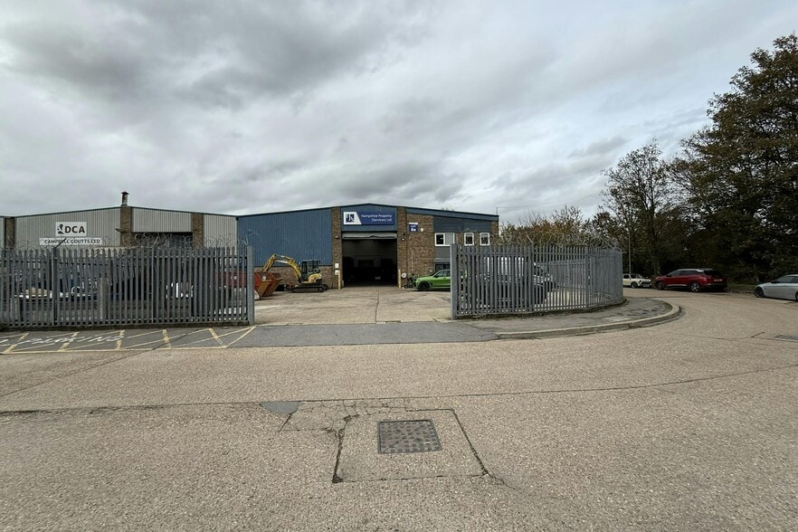 Tower Ln, Eastleigh for lease - Building Photo - Image 1 of 3