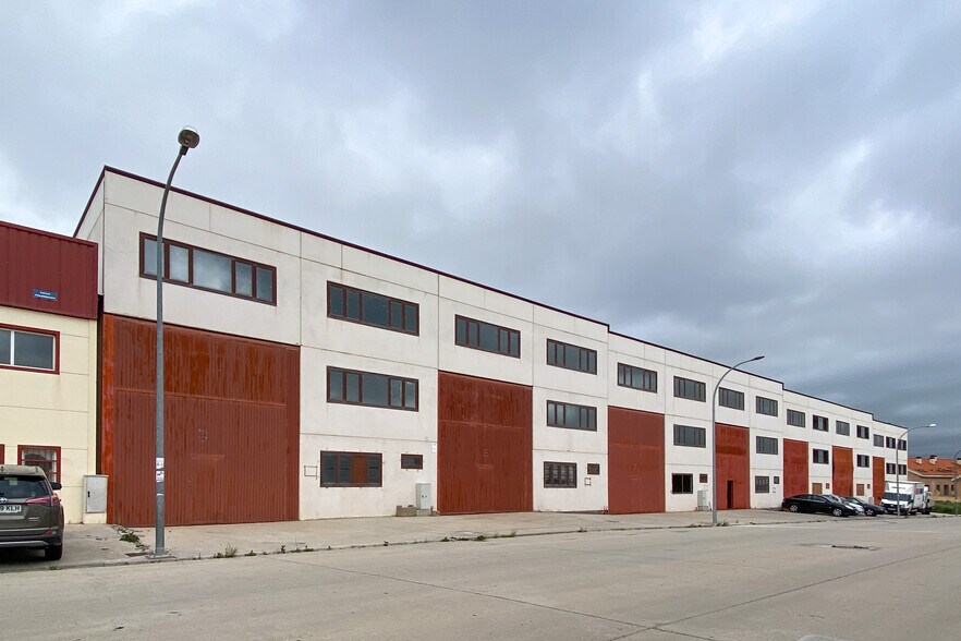 Industrial in Yeles, Toledo for lease - Floor Plan - Image 1 of 4