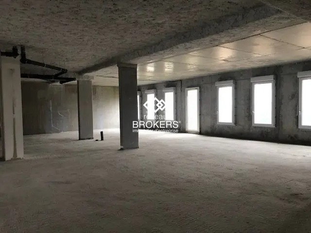 Multifamily in Brignais for sale - Interior Photo - Image 2 of 2