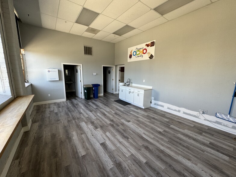 2855 Mandela Pky, Oakland, CA for lease - Interior Photo - Image 3 of 9