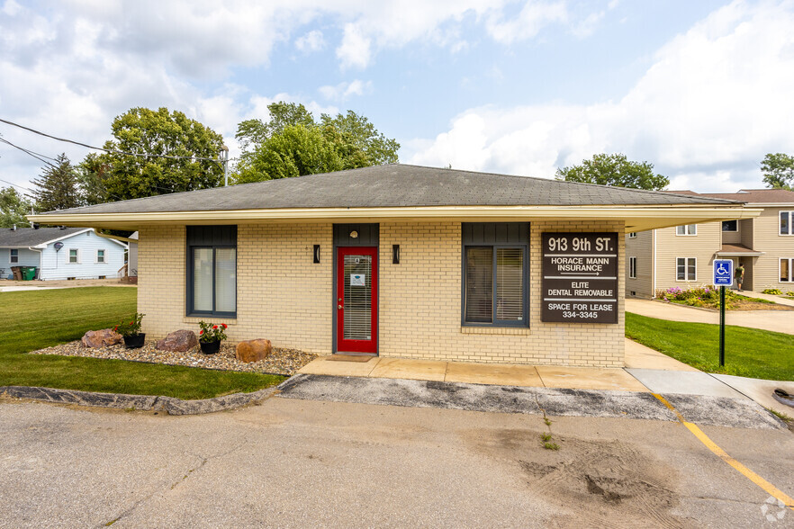 913 9th St, West Des Moines, IA for lease - Building Photo - Image 3 of 3