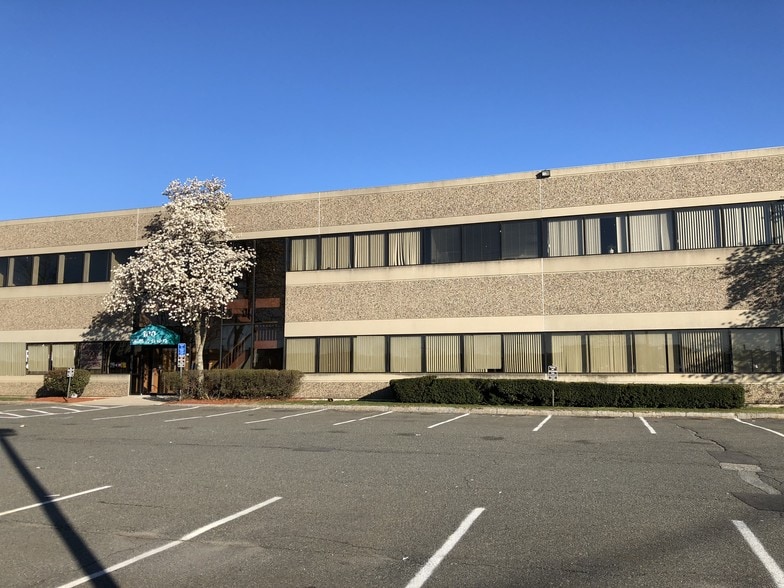 100 Everett Ave, Chelsea, MA 02150 Office Space for Lease