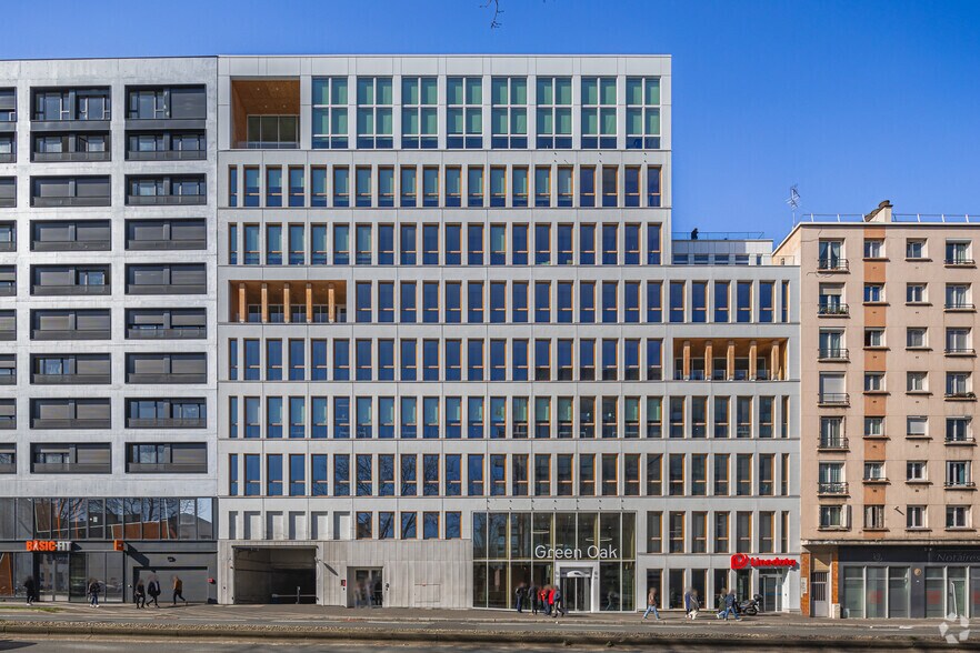 Office in Arcueil for lease - Primary Photo - Image 1 of 4