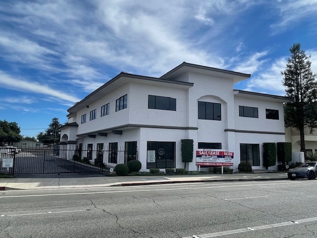 32 N Sierra Madre Blvd, Pasadena, CA for lease - Building Photo - Image 2 of 6