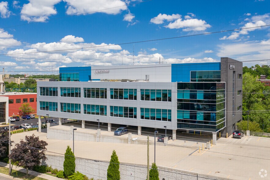 634 Front Ave NW, Grand Rapids, MI for sale - Building Photo - Image 1 of 1