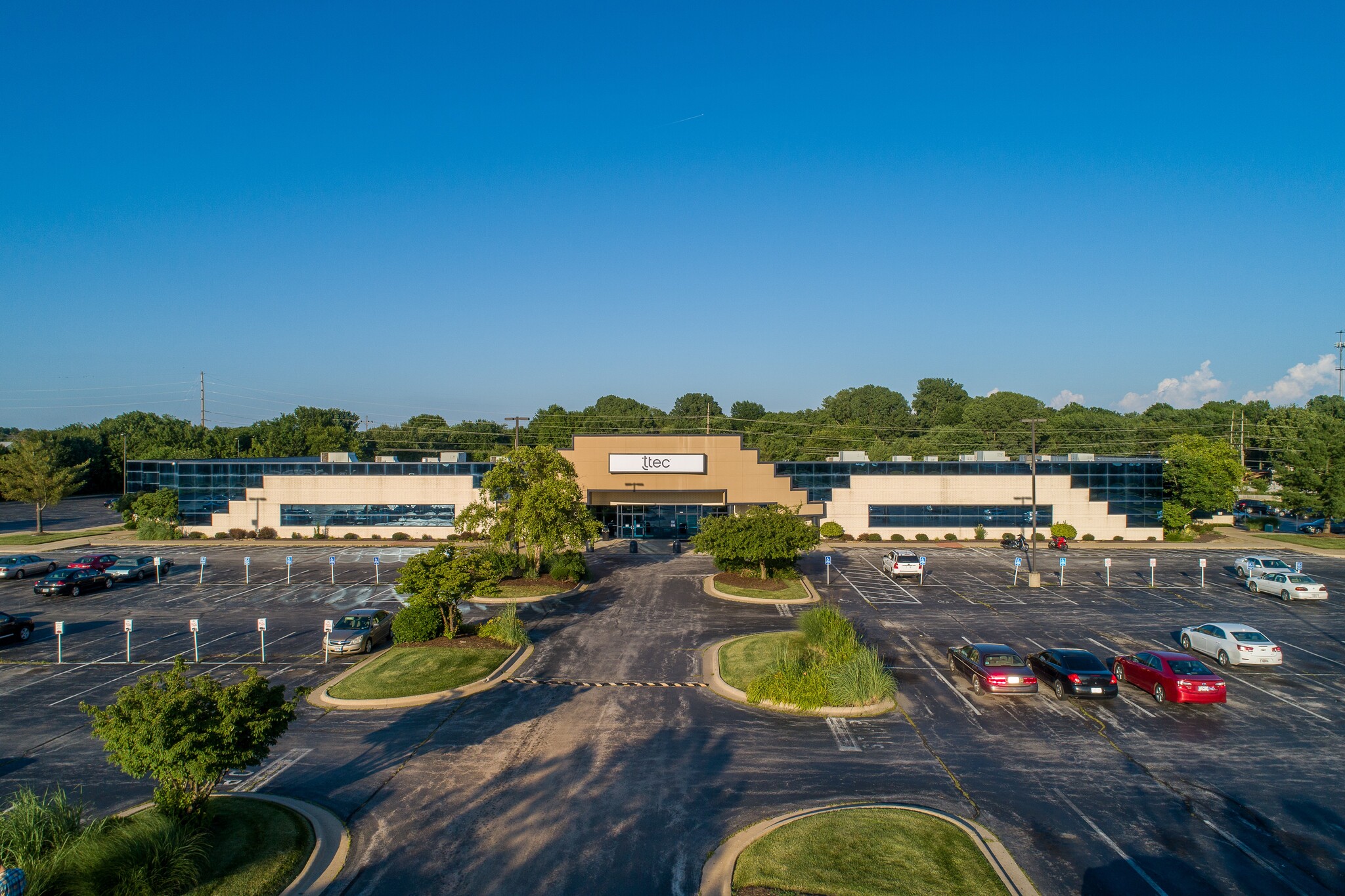 1720 E Primrose St, Springfield, MO for lease Building Photo- Image 1 of 10