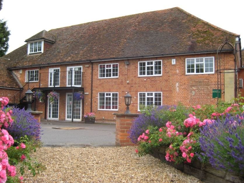 Latimer Rd, Latimer for lease Primary Photo- Image 1 of 4