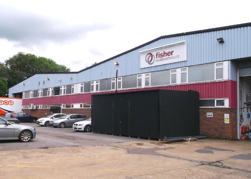 Ashley Rd, St Albans for sale - Primary Photo - Image 1 of 1