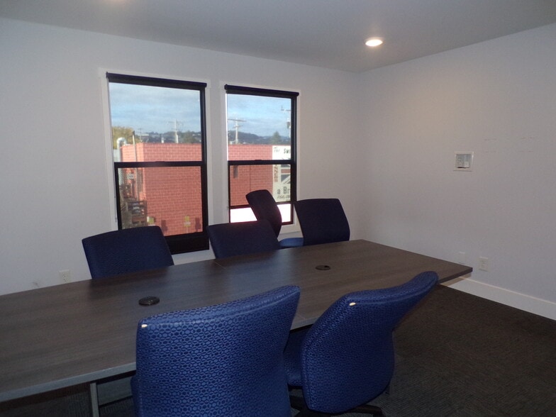 116 E 25th Ave, San Mateo, CA for lease - Building Photo - Image 3 of 11