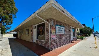 Main Street Realtors - Parking Garage