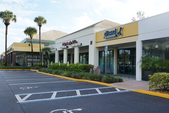 2100-2184 Tamiami Trl N, Naples, FL for lease Building Photo- Image 2 of 3