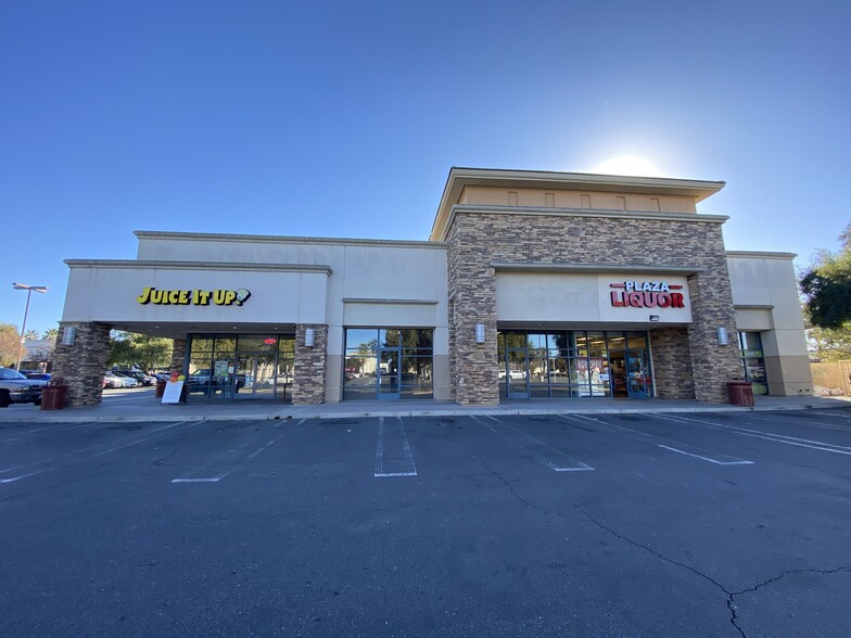 1127-1135 S Sanderson Ave, Hemet, CA for lease - Building Photo - Image 1 of 9