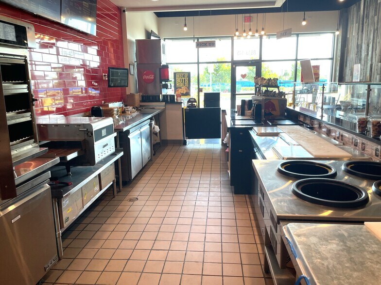 8845 Founders Square Dr, Naples, FL for sale - Interior Photo - Image 1 of 1