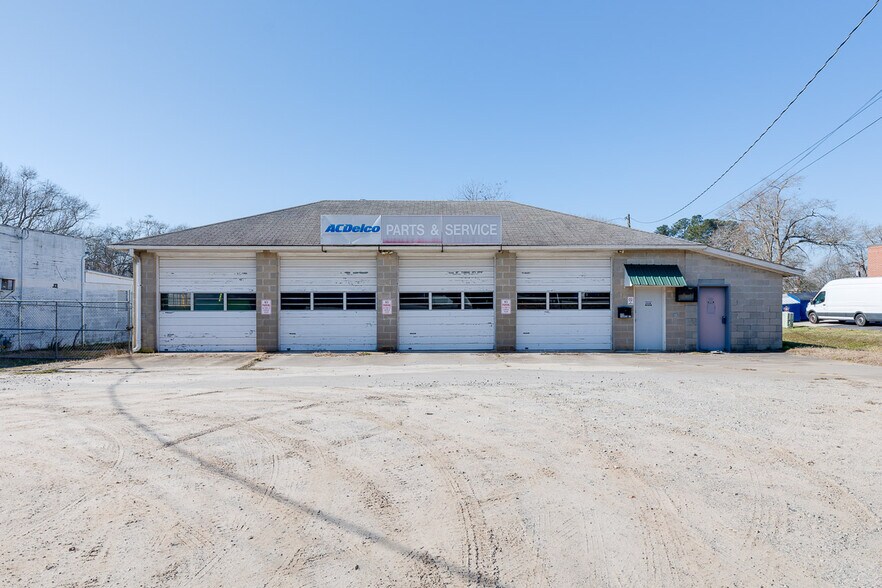 206 Church St, Honea Path, SC 29654