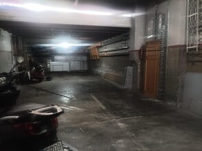 Retail in Santa Coloma de Gramenet, Barcelona for lease Interior Photo- Image 1 of 8