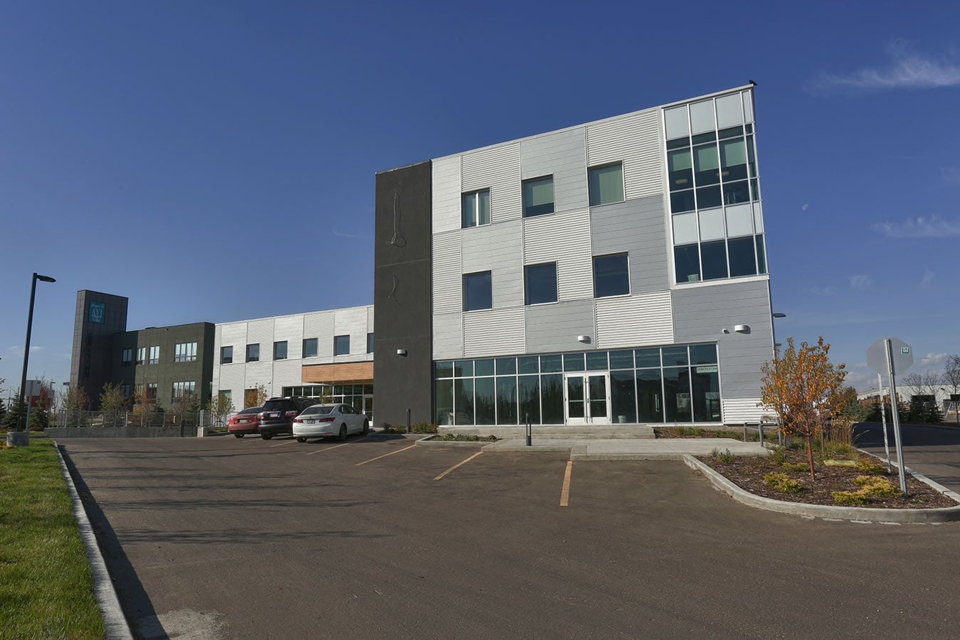 1230 91st St SW, Edmonton, AB for sale Building Photo- Image 1 of 1