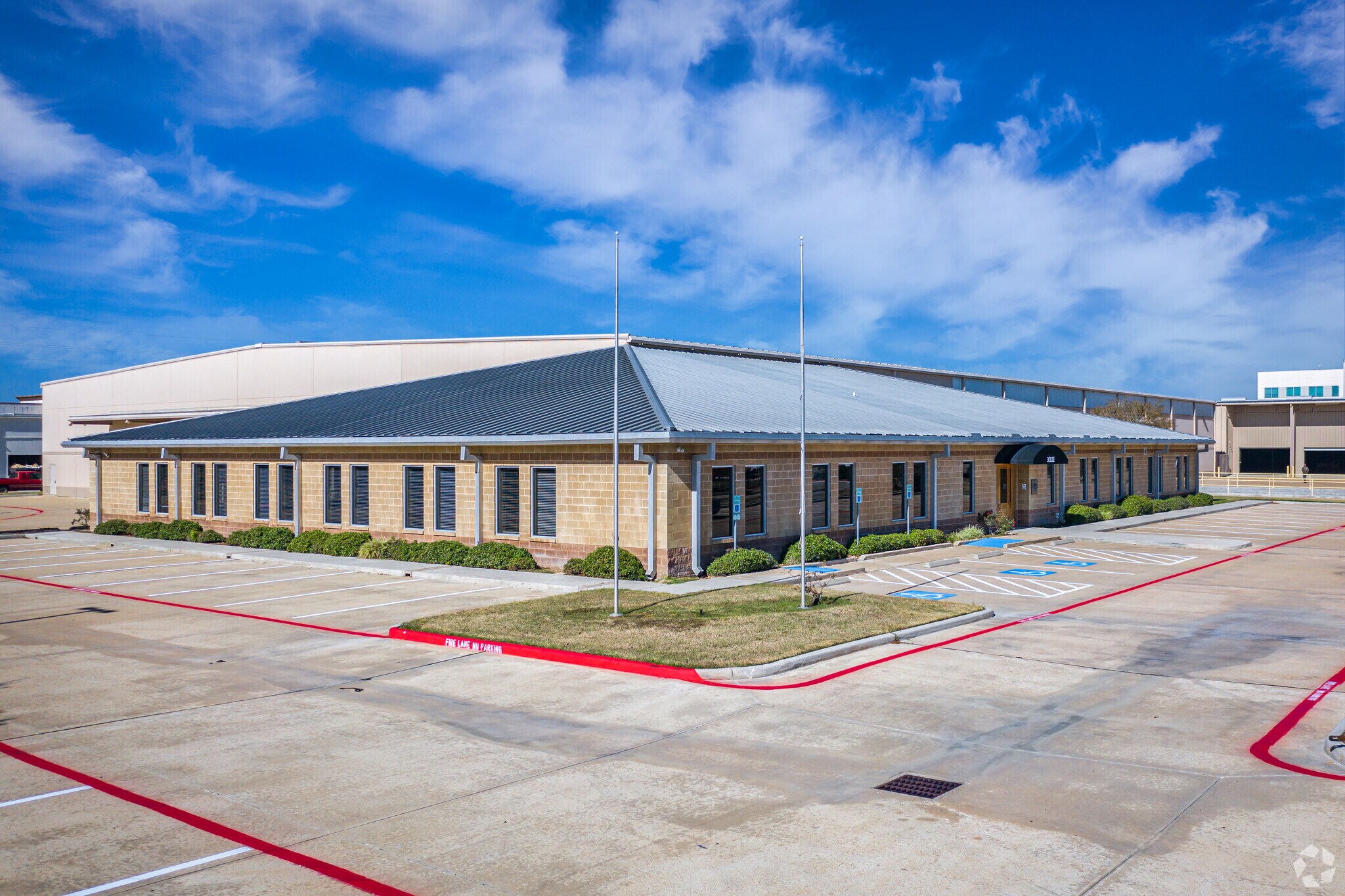 10111 Houston Oaks Dr, Houston, TX for sale Primary Photo- Image 1 of 1