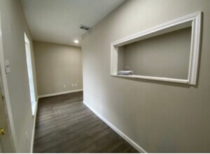 440 N 18th St, Beaumont, TX for lease Building Photo- Image 2 of 12